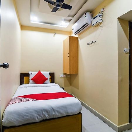 Hôtel Ramesh Residency à Anantapur Extérieur photo