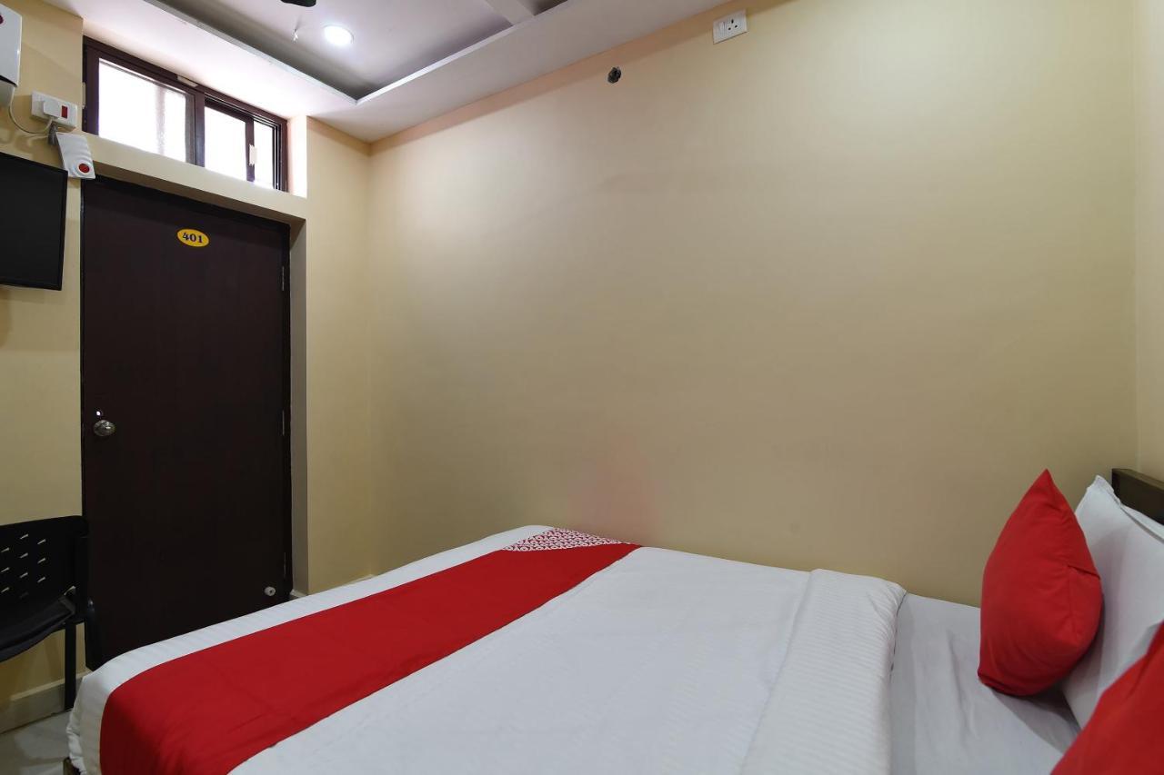 Hôtel Ramesh Residency à Anantapur Extérieur photo